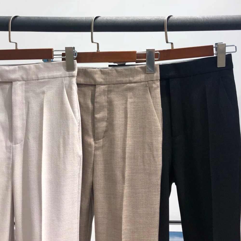 black pants - Picture 3 of 7